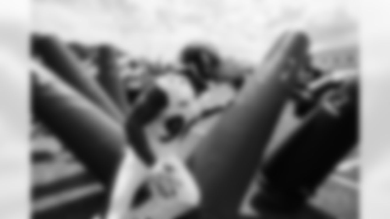 OLB Za'Darius Smith