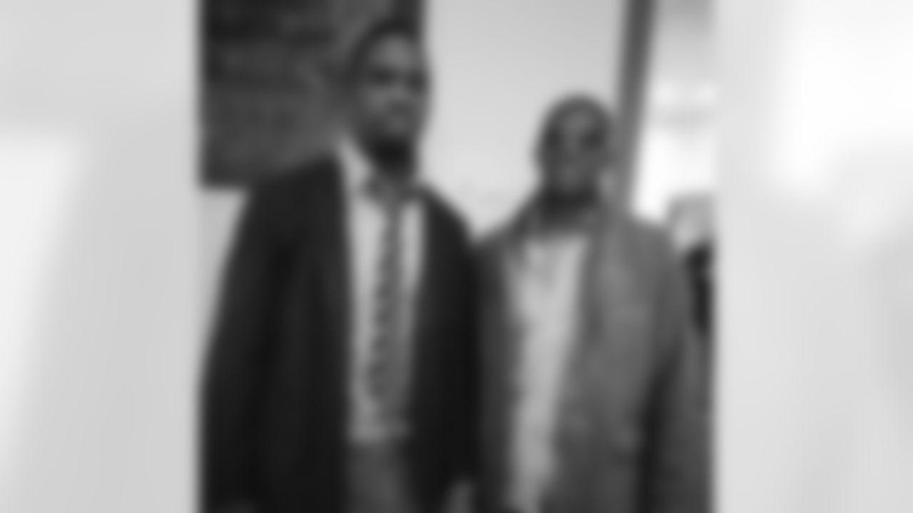 mosley32rtr[C.J. Mosley]: Getting ready to Walk the Walk with Chykie Brown at the Italian Embassy to end domestic violence for @beckysfund