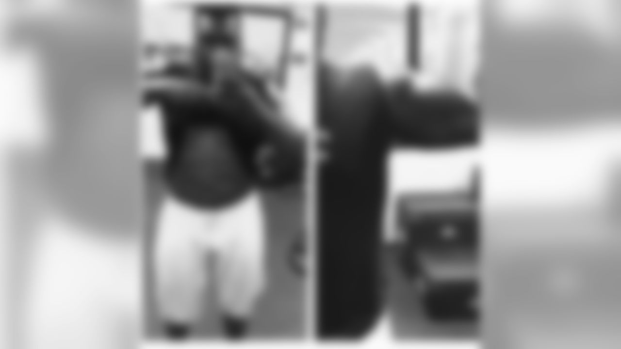 kosevendeuce[Kelechi Osemele]:I see you son. This how Ravens do it though! @warmackin #Oline #Pride #NFL #OffSeason #WorkEthic #RavensNation #Rings #EatGreedy 335lbs