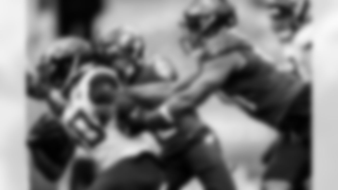 DE Yannick Ngakoue