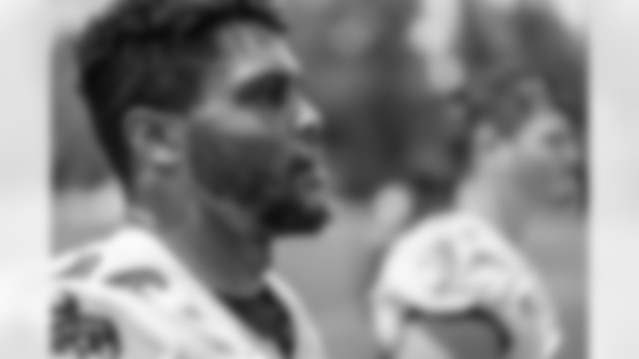 ILB Josh Ross