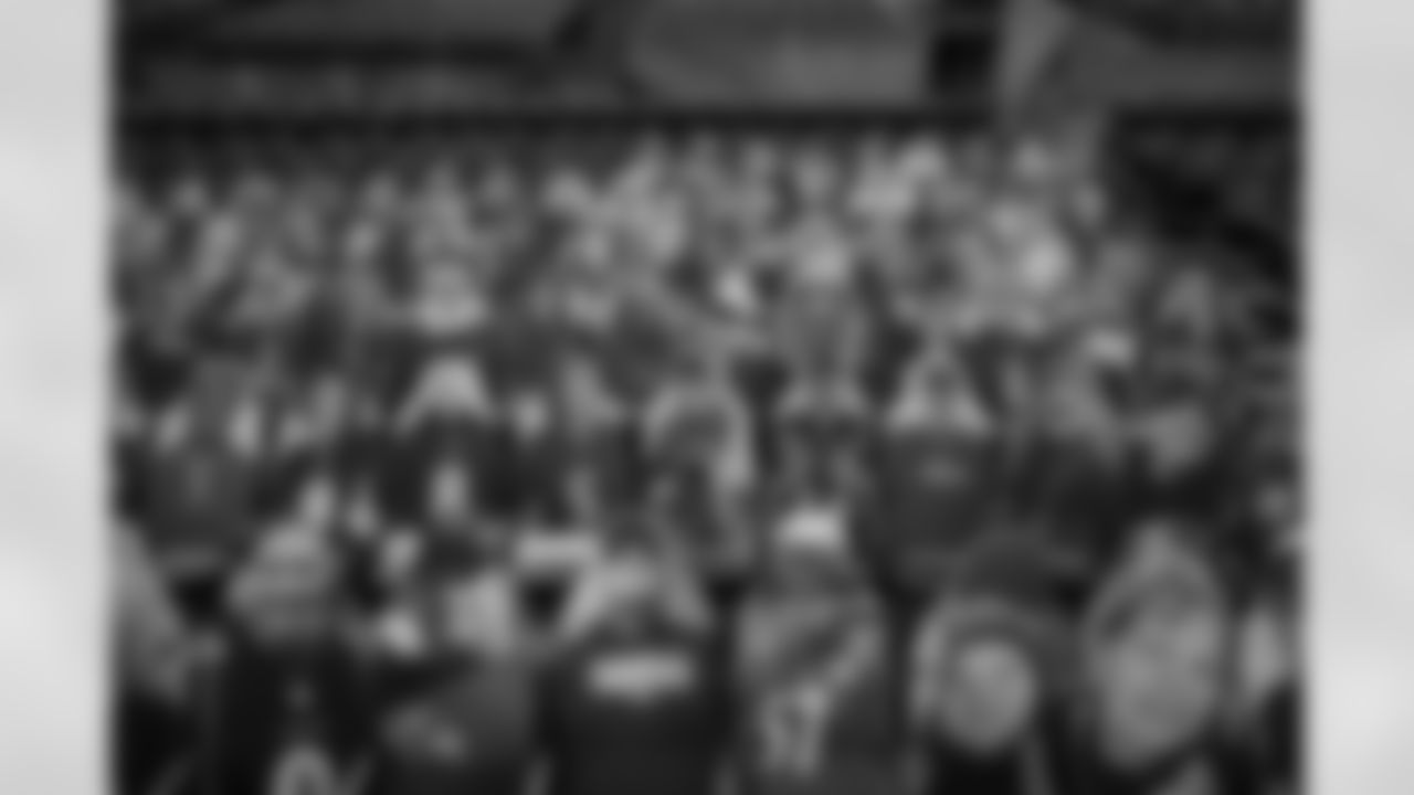 Section 119
Order Numbers 2543-2652, 6050, 6073-6197, 6214, 6217, 6201
https://www.baltimoreravens.com/fans/communityoffans-photos