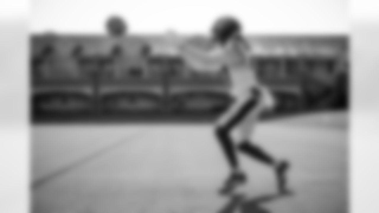 WR Deon Cain