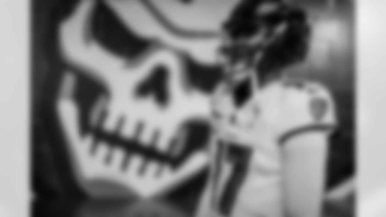 QB Josh Johnson