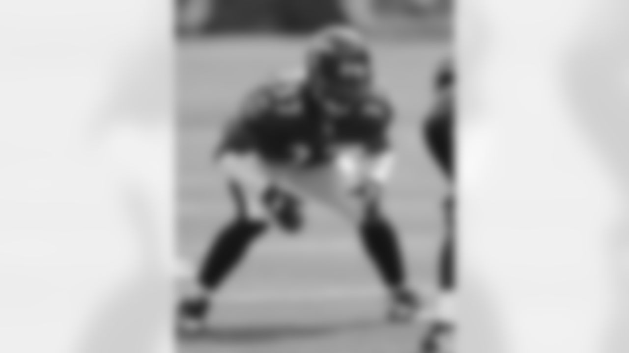 9/1/2010 – Signed (via trade with Seattle) CB Josh Wilson