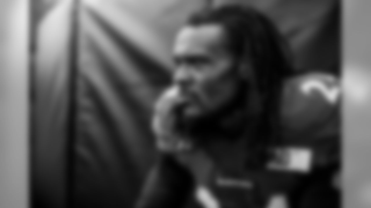 CB Brandon Carr