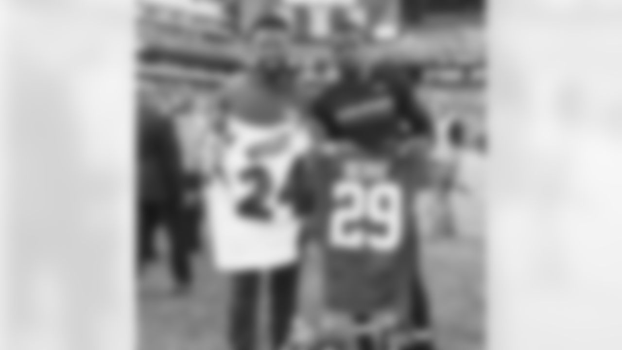 shareecewright24 [Shareece Wright]: From Colton high to the big Apple. Brotha from another. #Blessed