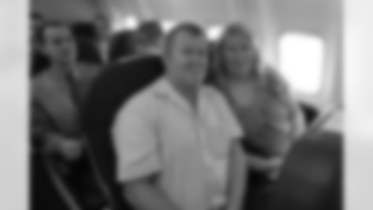 Ten winners and a guest traveled on the team plane to Pittsburgh to watch the Ravens take on the Steelers. The winners were selected as part of the Ravens Cash Fantasy second chance drawing.