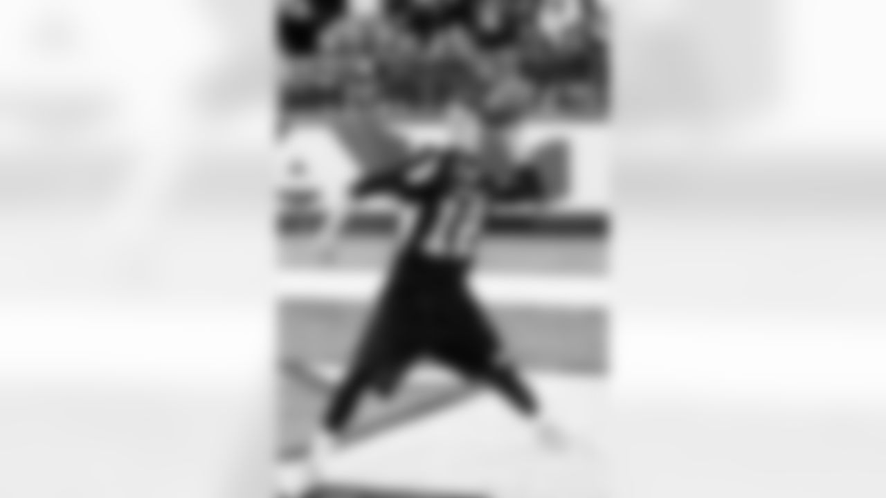 During Ravens home games this season, the Quarterback Challenge will showcase two of the top high school quarterbacks from Maryland. The quarterbacks will be joined on-field by two of their receivers to compete in a passing competition during halftime. Bo