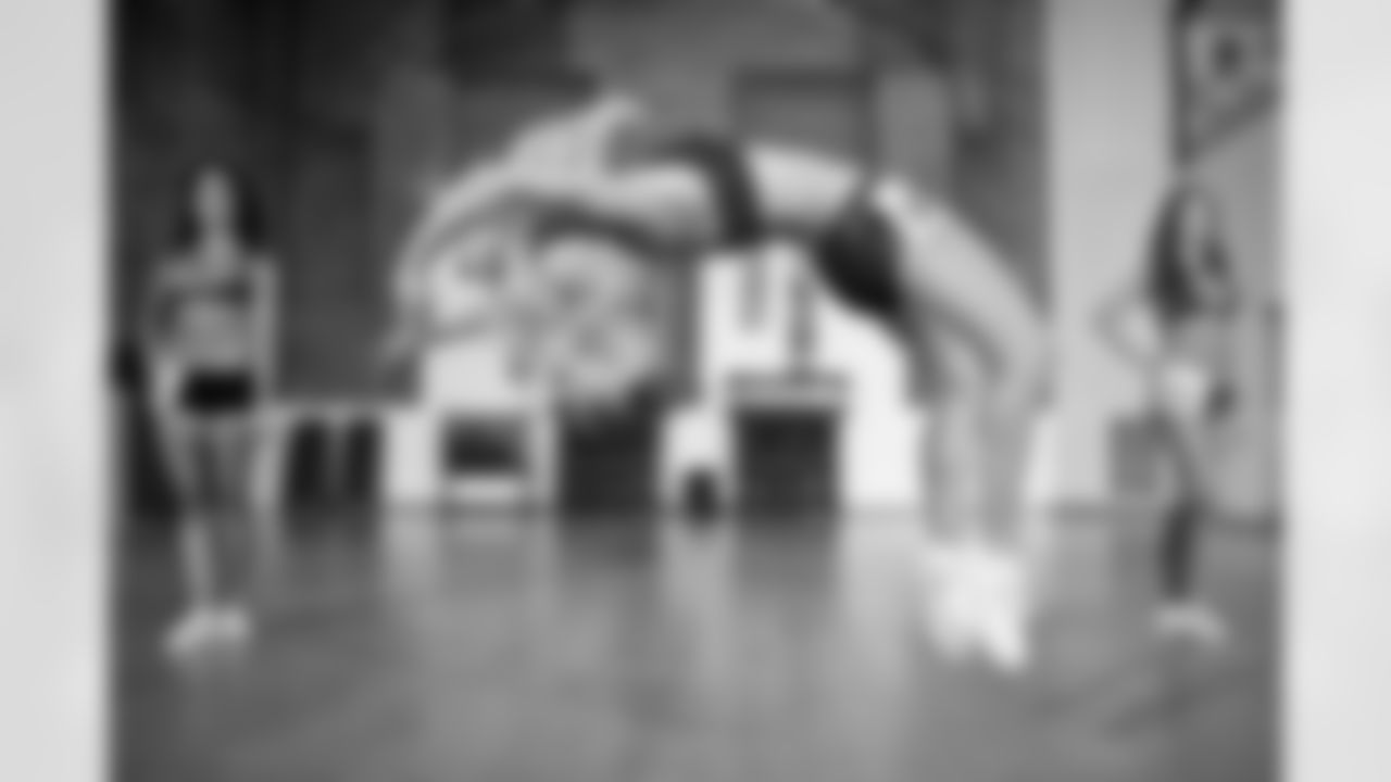 On Sunday, March 4, 2012, 2012 Cheerleader Tryouts continued at the Merritt Athletic Club.