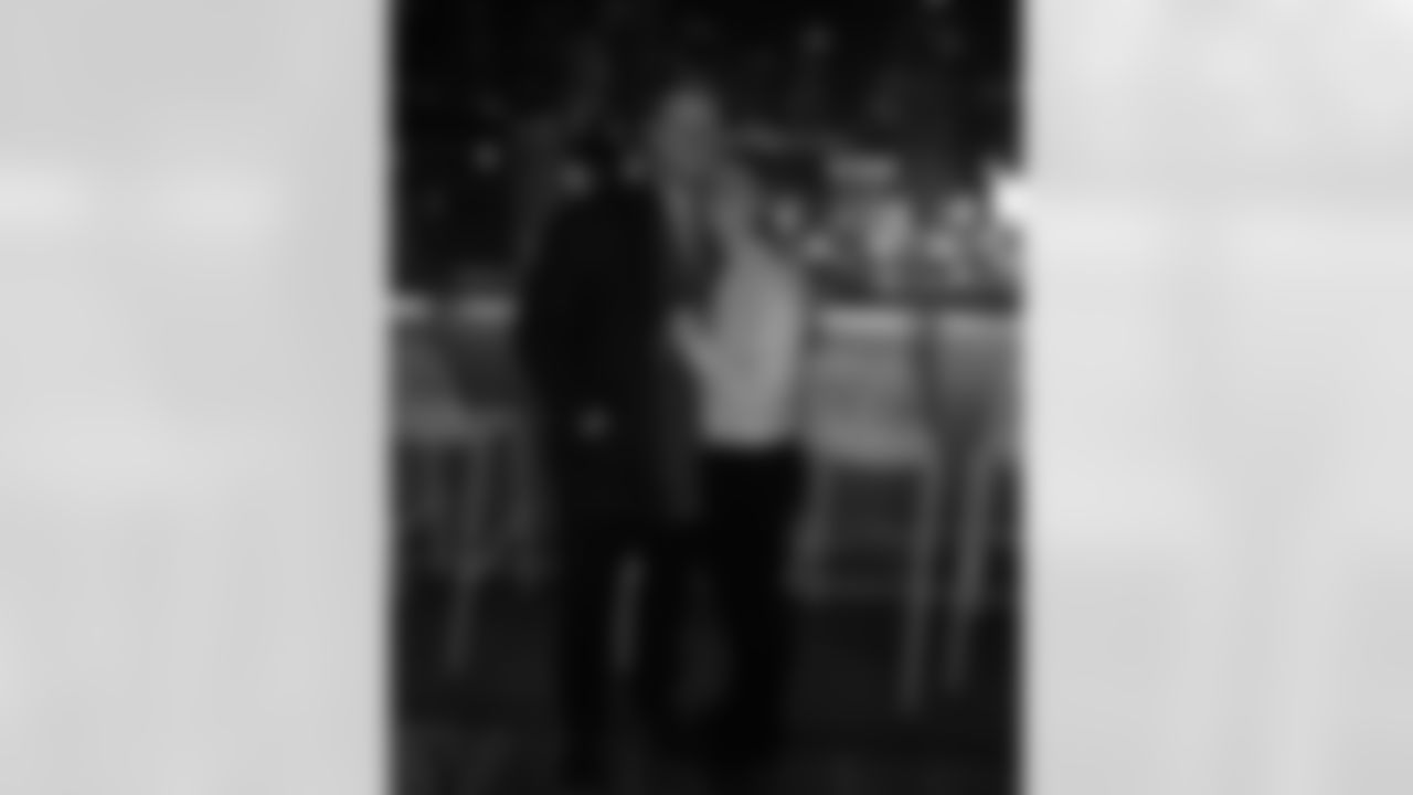 brennenbeyer [Brennen Beyer]: Windy City with my Biddy