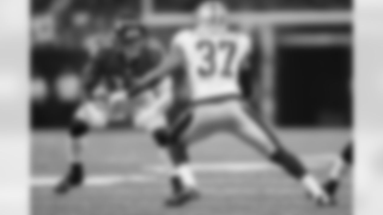 S Terrence Brooks
2014 Draft - Round 3, Pick 79