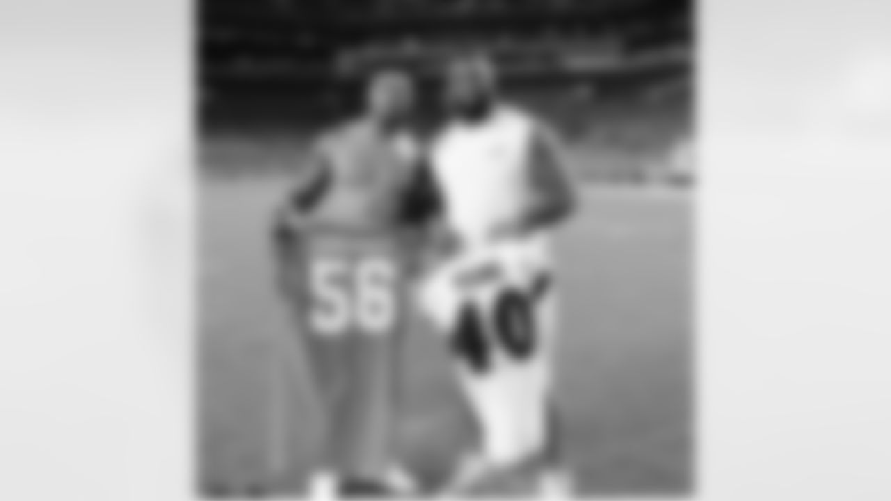 @young_forever42 (Kenny Young) brother you told me to look up and see the stars 6 years ago and I did!! Now we are amongst them. May our Father continue to bless us wit unearthly wealth ⭐️