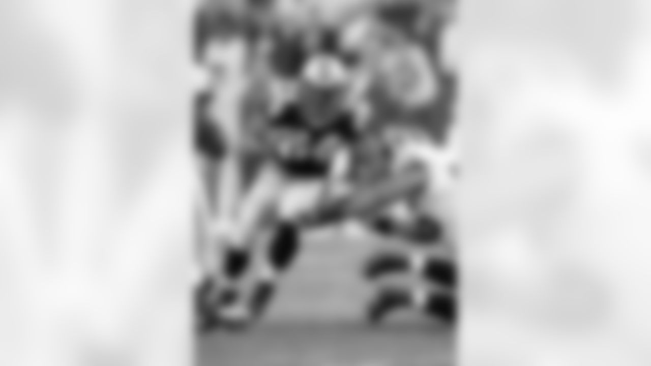 2006, No. 27 – RB DeAngelo Williams, Carolina Panthers