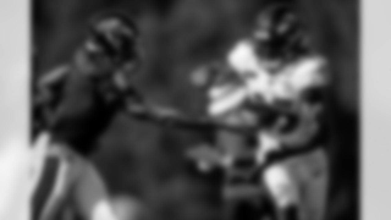 RB Gus Edwards