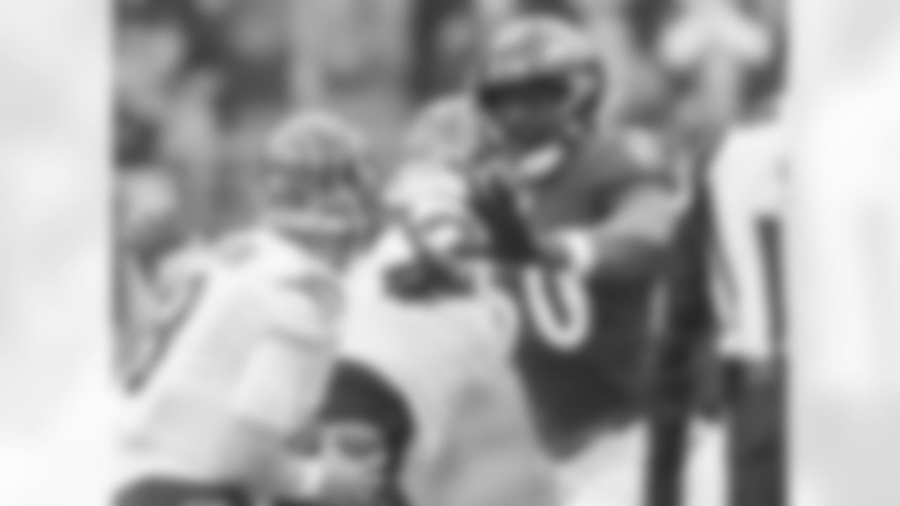 OLB Justin Houston