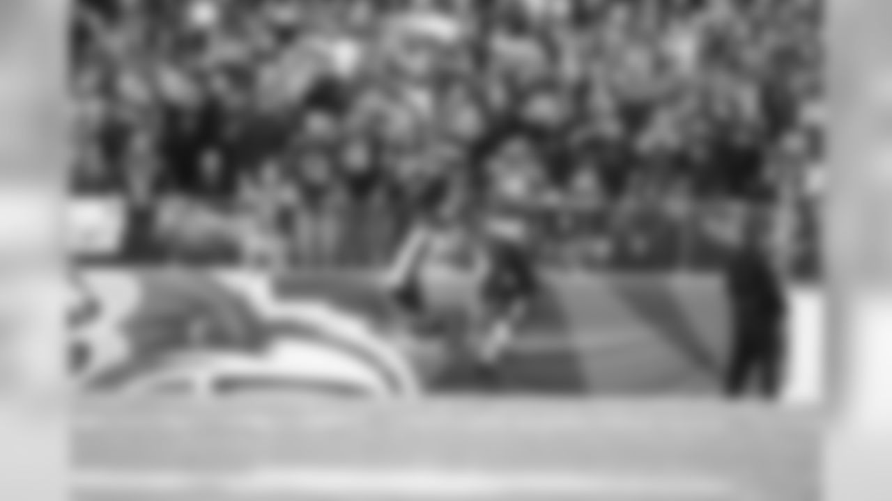 Some of the best shots from the Ravens-Bengals game on Sunday, Nov. 20th at M&T Bank Stadium.
