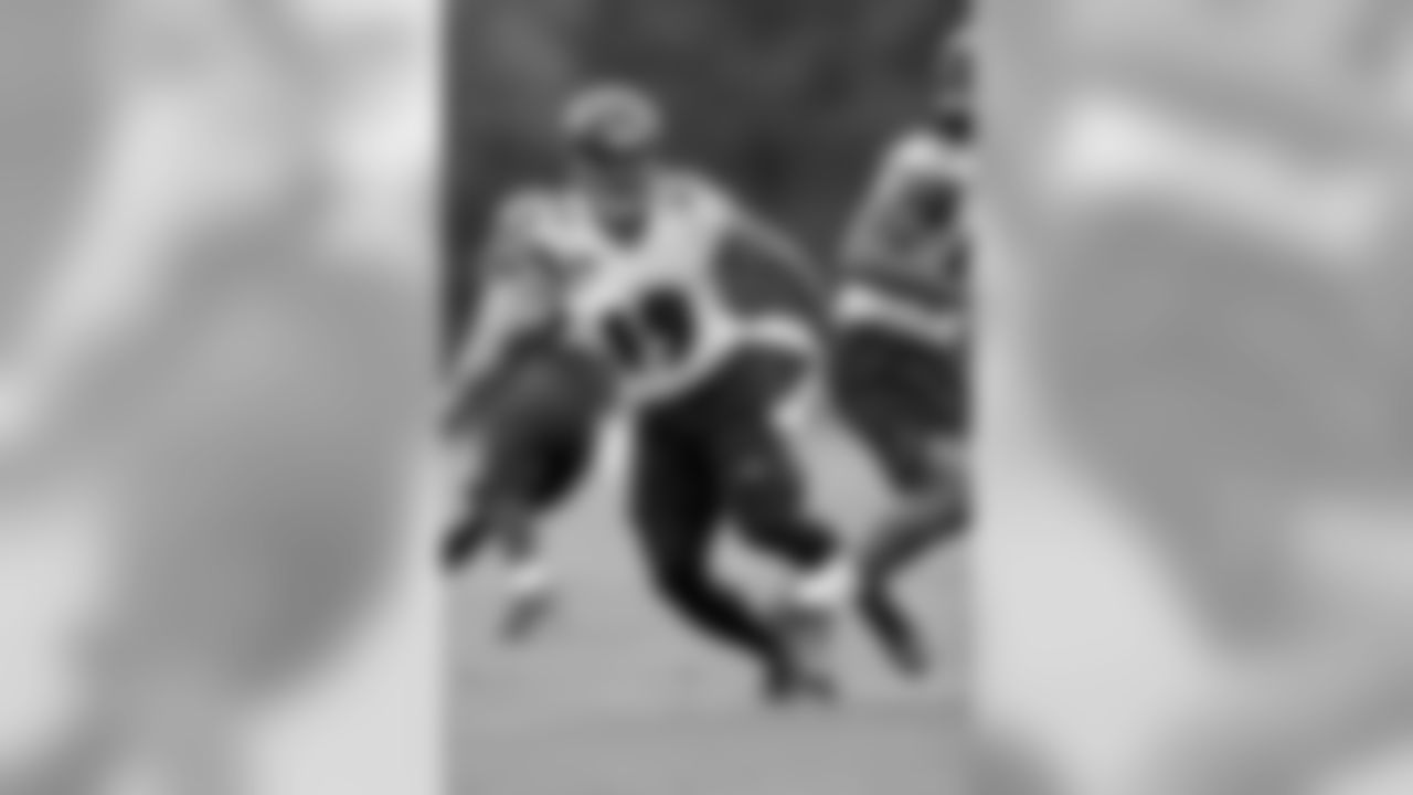 LB Chris Board