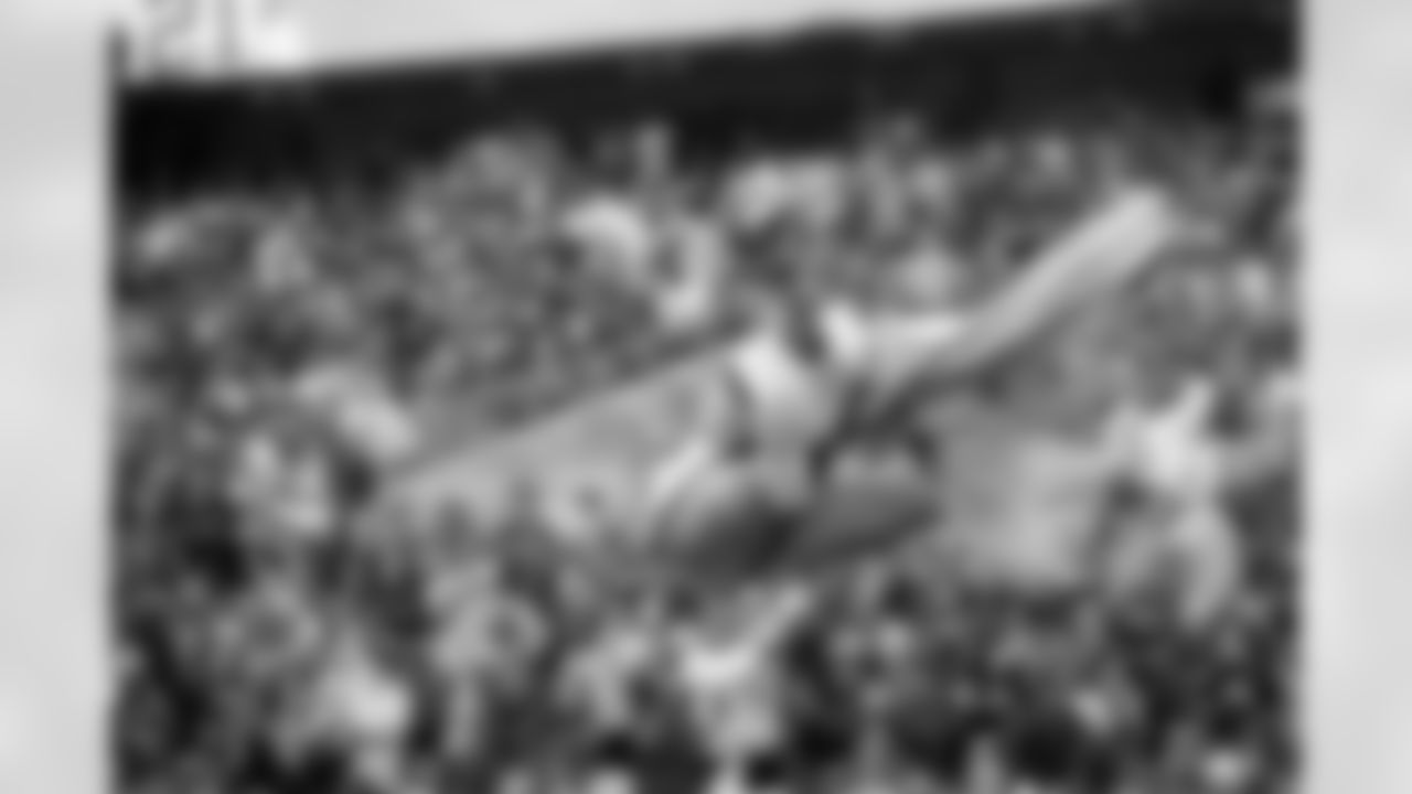CHEER_VS_BILLS-113
