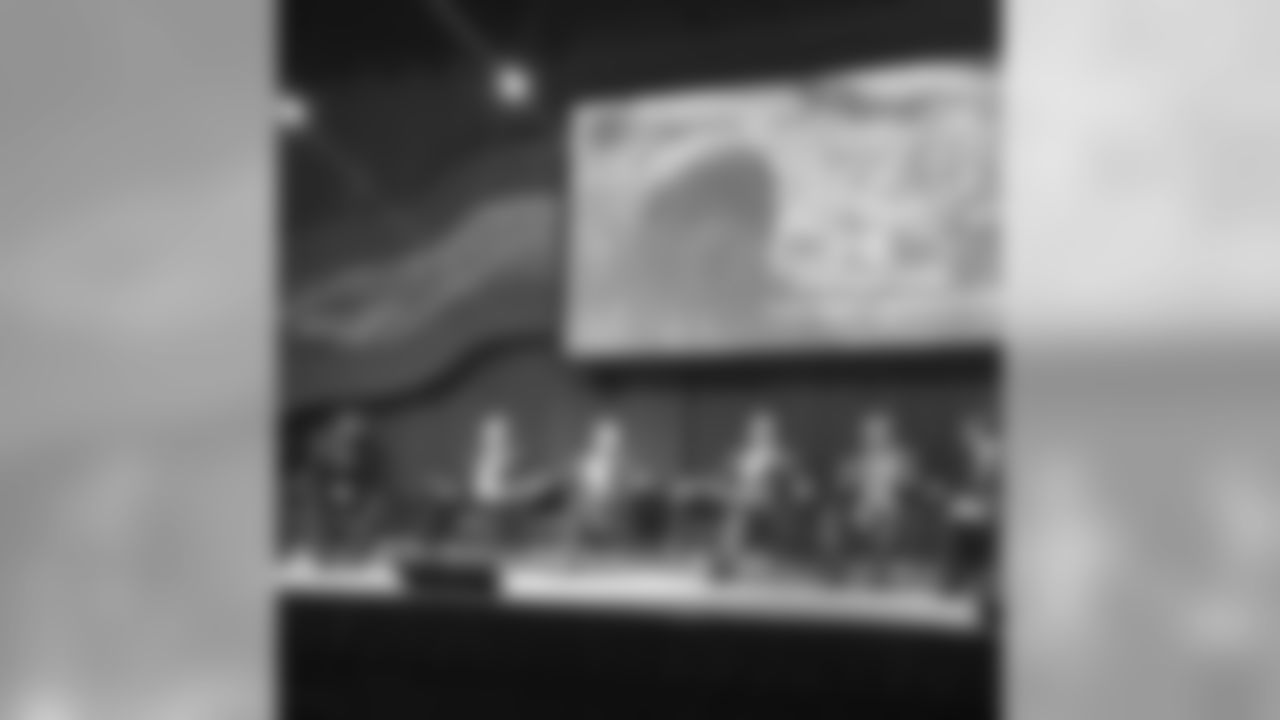 john_urschel[John Urschel]: On the football analytics panel for the MIT Sloan Sports Analytics Conference today.