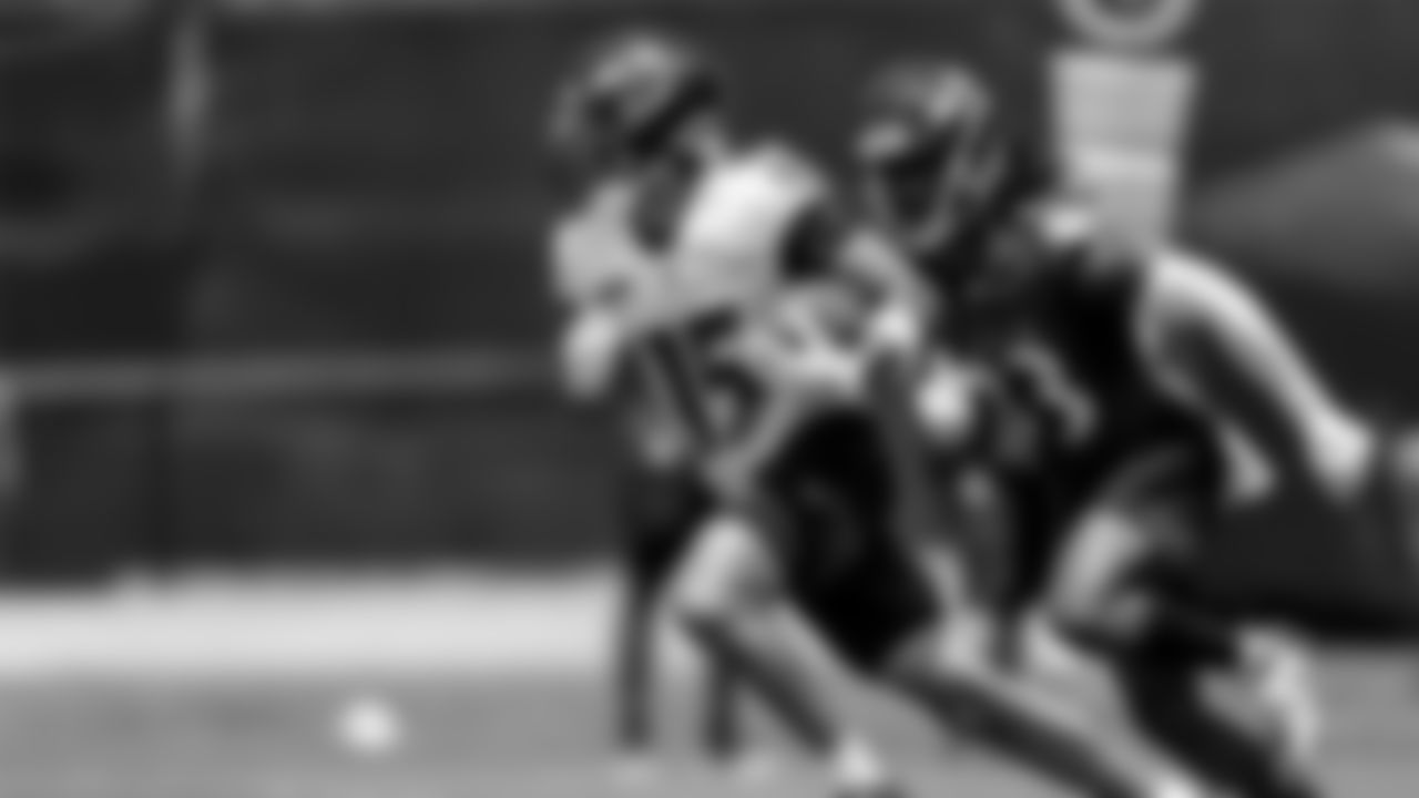 WR Devin Gray