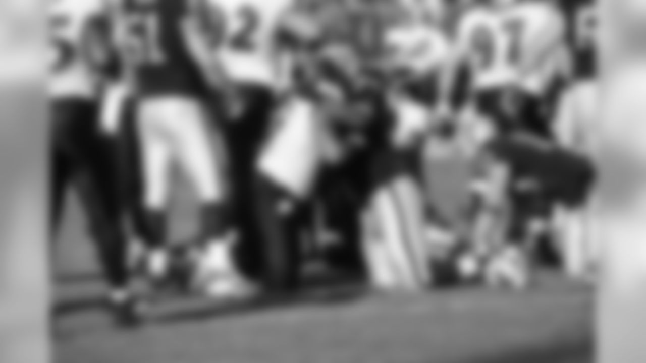 Images from the Ravens' 21-13 road win over the Oakland Raiders on Jan. 3, 2010, which sealed a playoff spot for Baltimore.