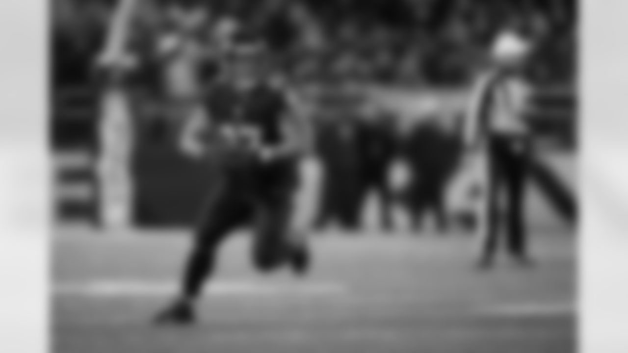 Ray Rice has rushed for more than 50 yards in back-to-back games for the first time this season. The Patriots run defense is the second-worst unit in the league, allowing an average of 132.5 yards per game. So is this the game Rice breaks out? He had a big day against the Chicago Bears' porous run defense in Week 11. Rice could take the pressure off Flacco and his knee.