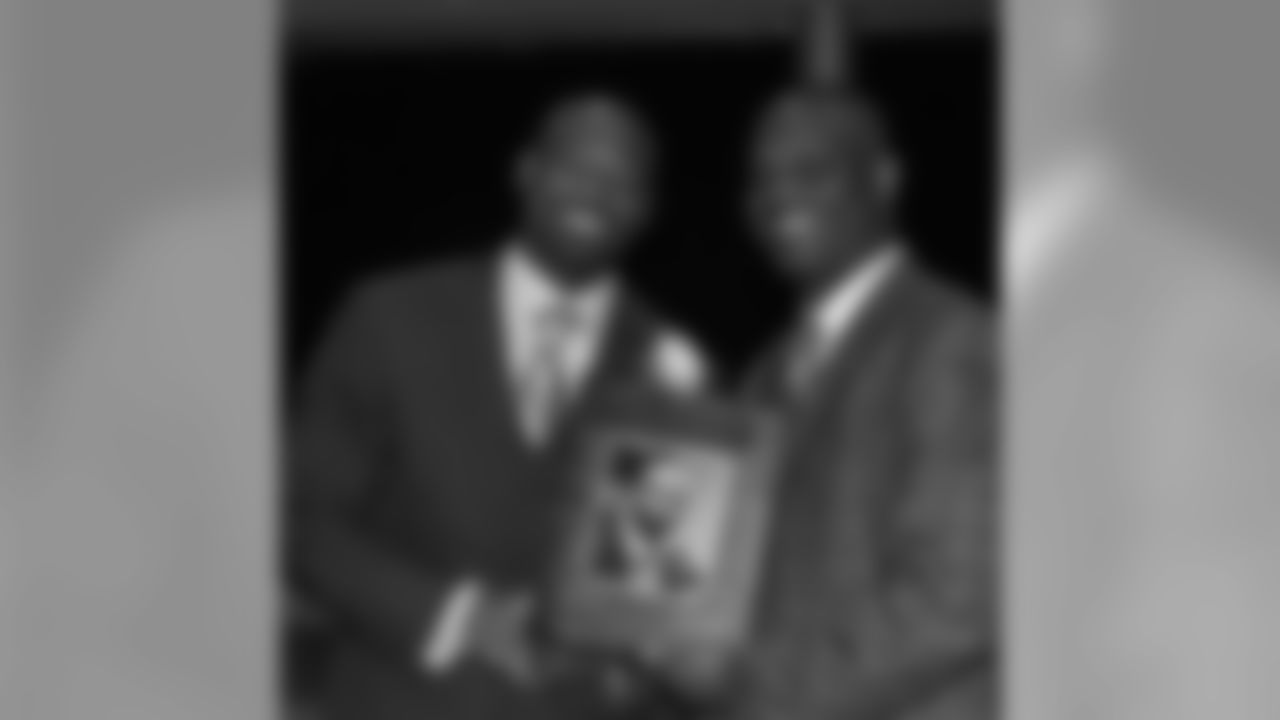 huffy247: Being inducted into the Irving Hall of fame. #lovemycity #irving #crookedI