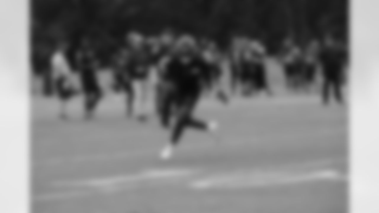 QB Tyler Huntley (2)