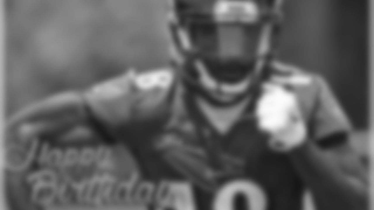 b_perriman11[Breshad Perriman]: It's truly a blessing to see another year. I know a lot of people don't make it to see 22 so I'm very thankful to see another year. Praying for another year of major blessings. #blessed #dreamsintoreality #deucedeuce #yeeee