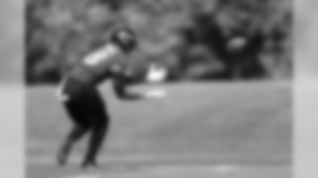 WR Andre Levrone
The undrafted wide receiver out of Virginia shined with Jackson during Thursday's session, including an impressive catch while going to the turf and a couple long catches on post routes. At 6-foot-2, 216 pounds, Levrone has great size and good initial burst off the line.