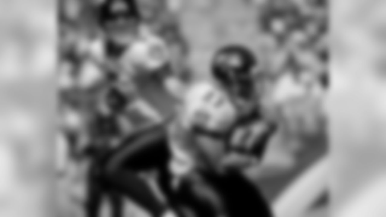 Images from the Ravens' 38-24 win over the Kansas City Chiefs in Week 1 of the 2009 regular season.