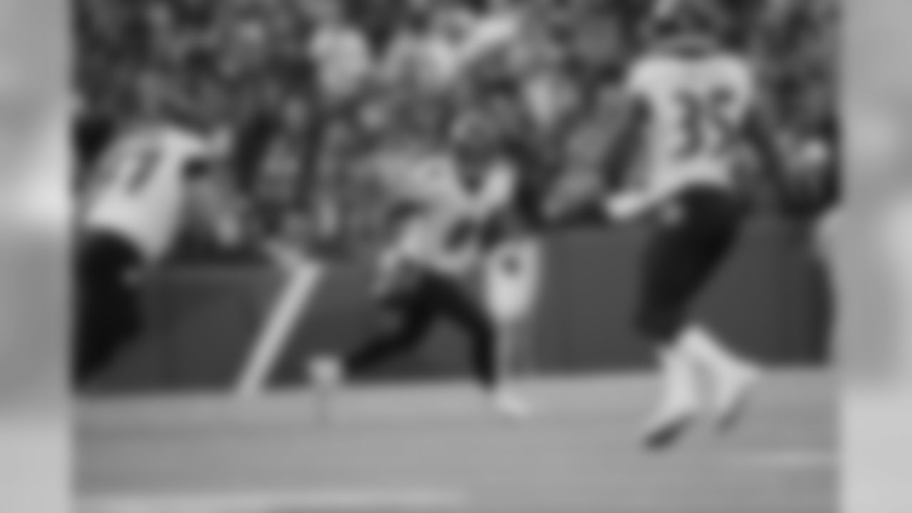 QB Lamar Jackson