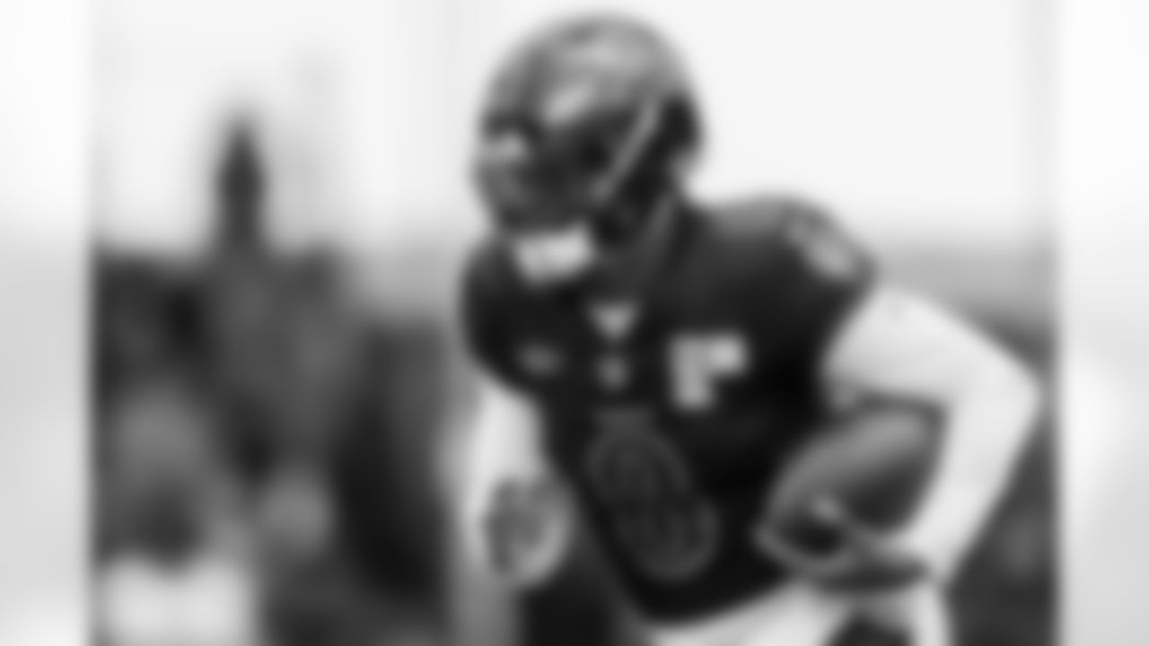 QB Lamar Jackson