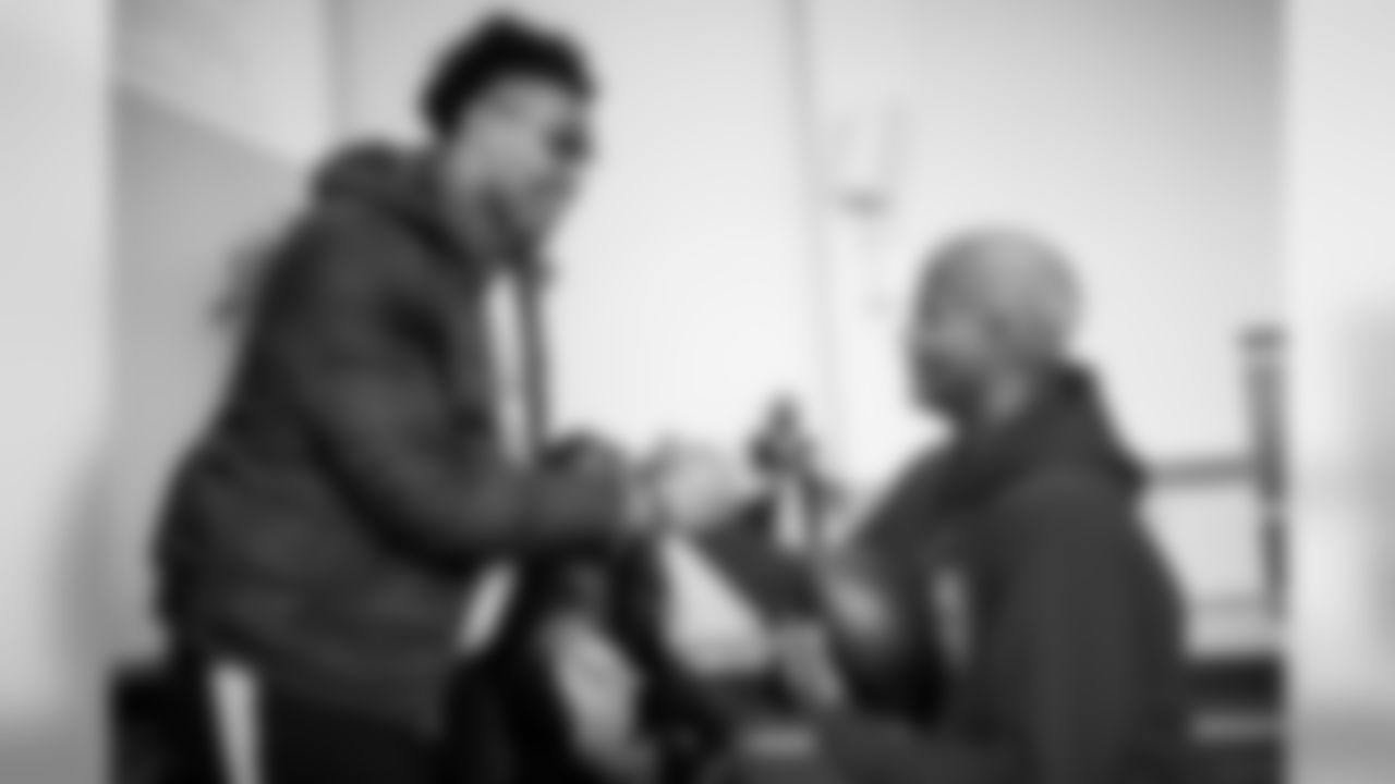 HelpingUpCoats111818sh11