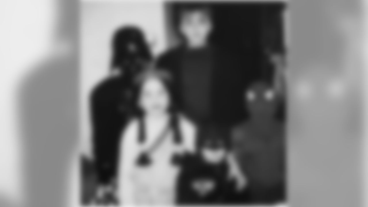 joeflacco [Joe Flacco] Doing a #TBT on a Tuesday because it's #Halloween. Flaccos, Halloween 1995. Have a happy and safe Halloween!