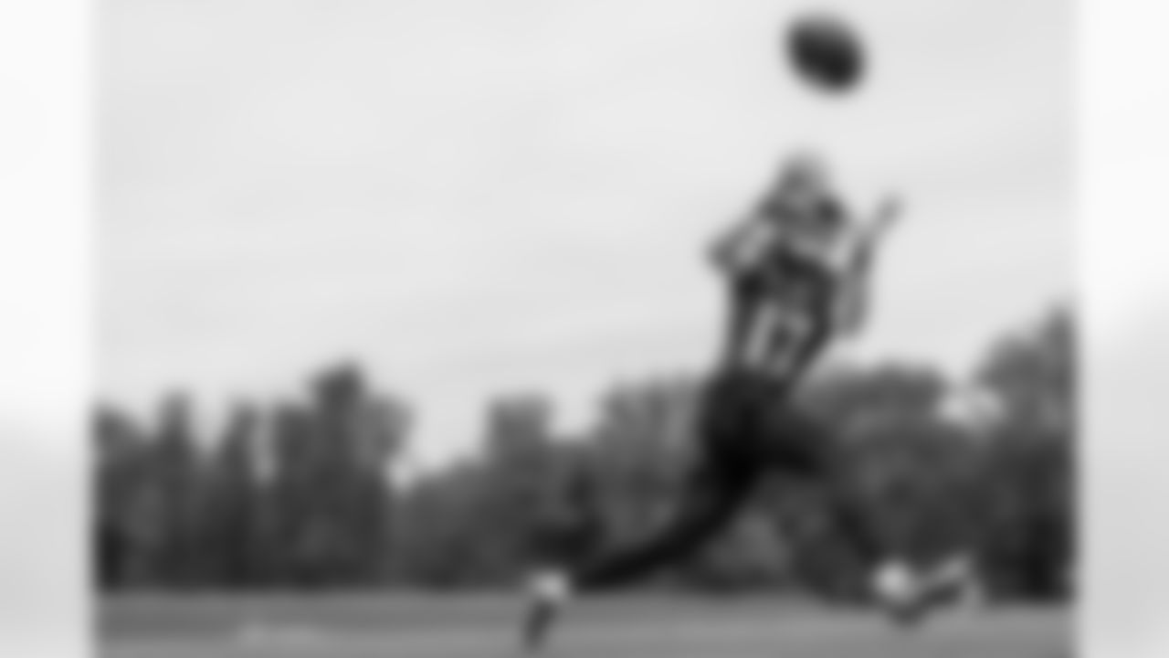 WR Devon Williams