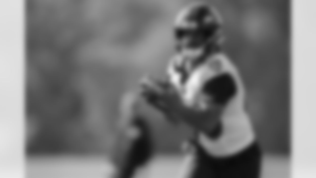 TE Isaiah Likely