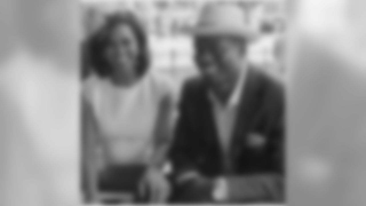 benjaminswatson [Benjamin Watson] Just chillin #wcw