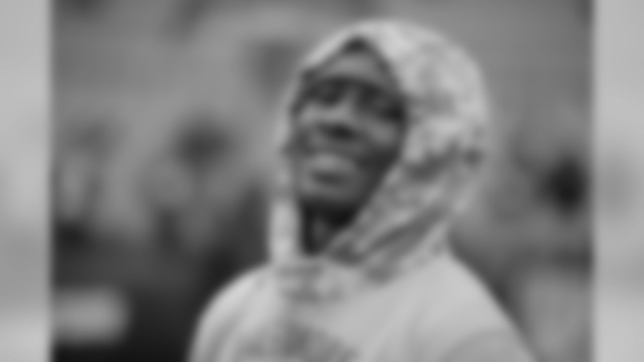 WR Marquise Brown