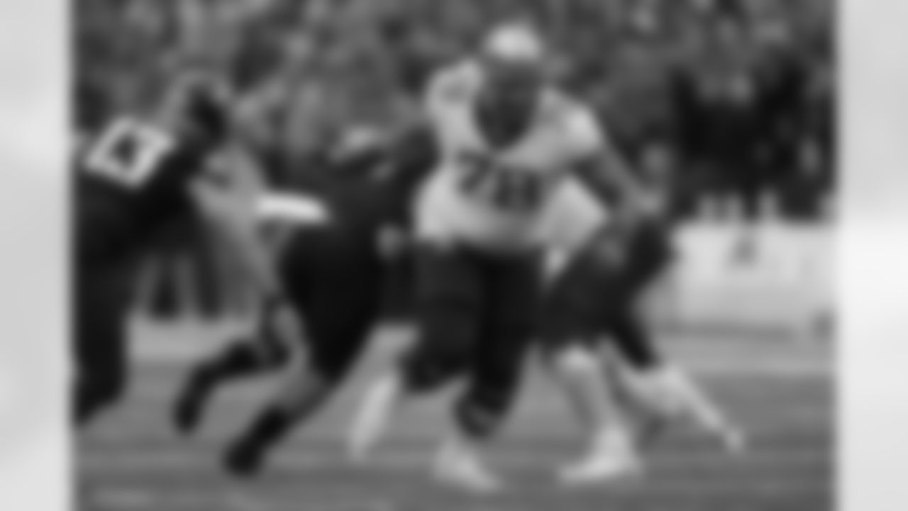 Daniel Faalele, Minnesota
Faalele could be the biggest player in the NFL next season, measuring 6-foot-8 and 387 pounds with an 86-inch wingspan at the Senior Bowl. A native of Australia, Faalele didn't start playing football until he was 17 years old, so he's viewed as a prospect just scratching the surface of his potential. Patrick Mekari was the Ravens' primary starter at right tackle last season, but he can play all five offensive line positions and could move back to center if Bradley Bozeman departs in free agency. Faalele played right tackle at Minnesota and could strengthen the Ravens there immediately, either as a starter or backup.