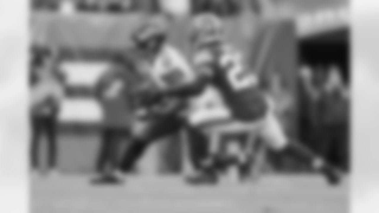 WR Devin Duvernay