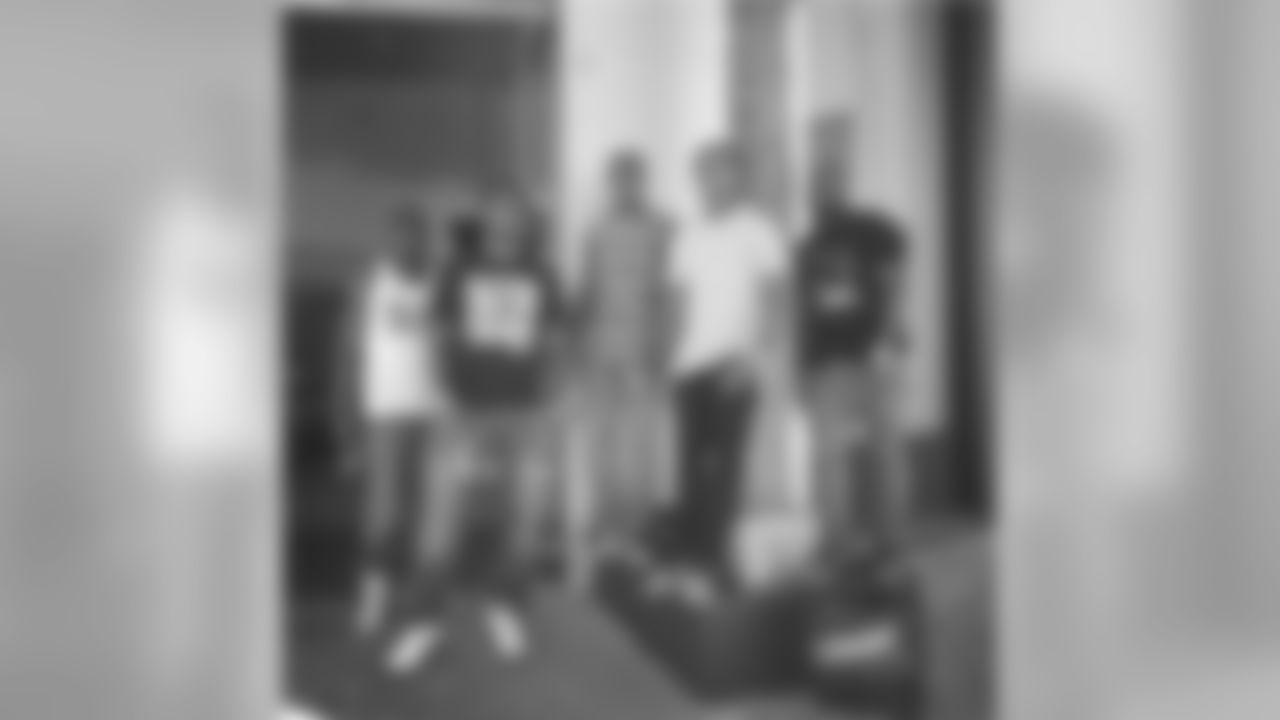 walknhitstick26 [Matt Elam]: "Whole squad on that real shiit..!" @i_amquan @tytaylor2