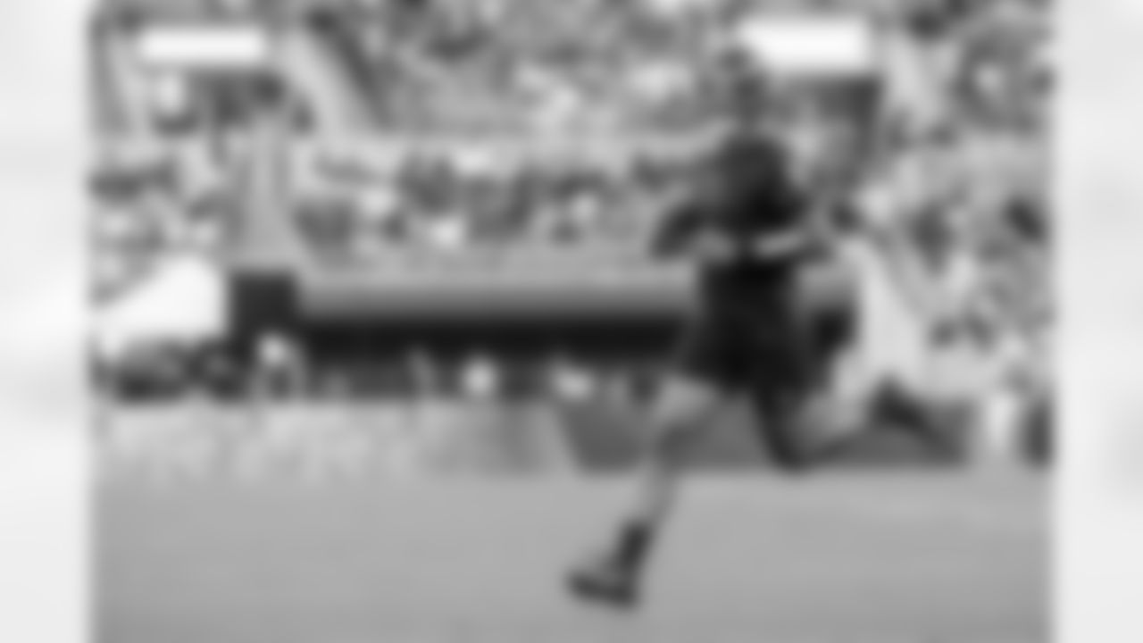 QB Brett Hundley