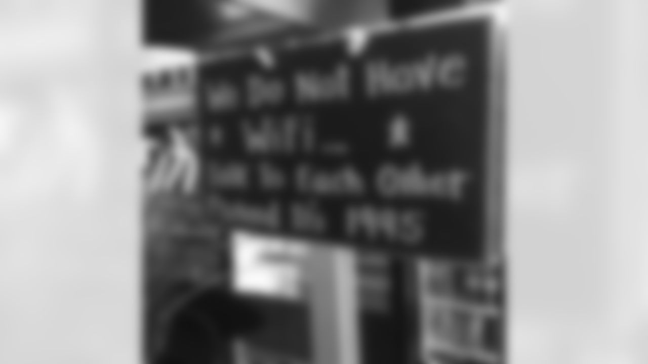 aceandsmitty[Steve Smith Sr.]: Some folks wouldn't know what to do