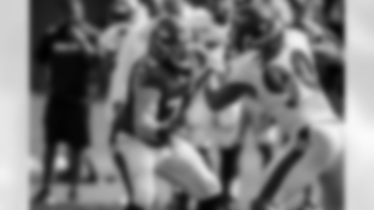 T James Hurst and OLB Za'Darius Smith