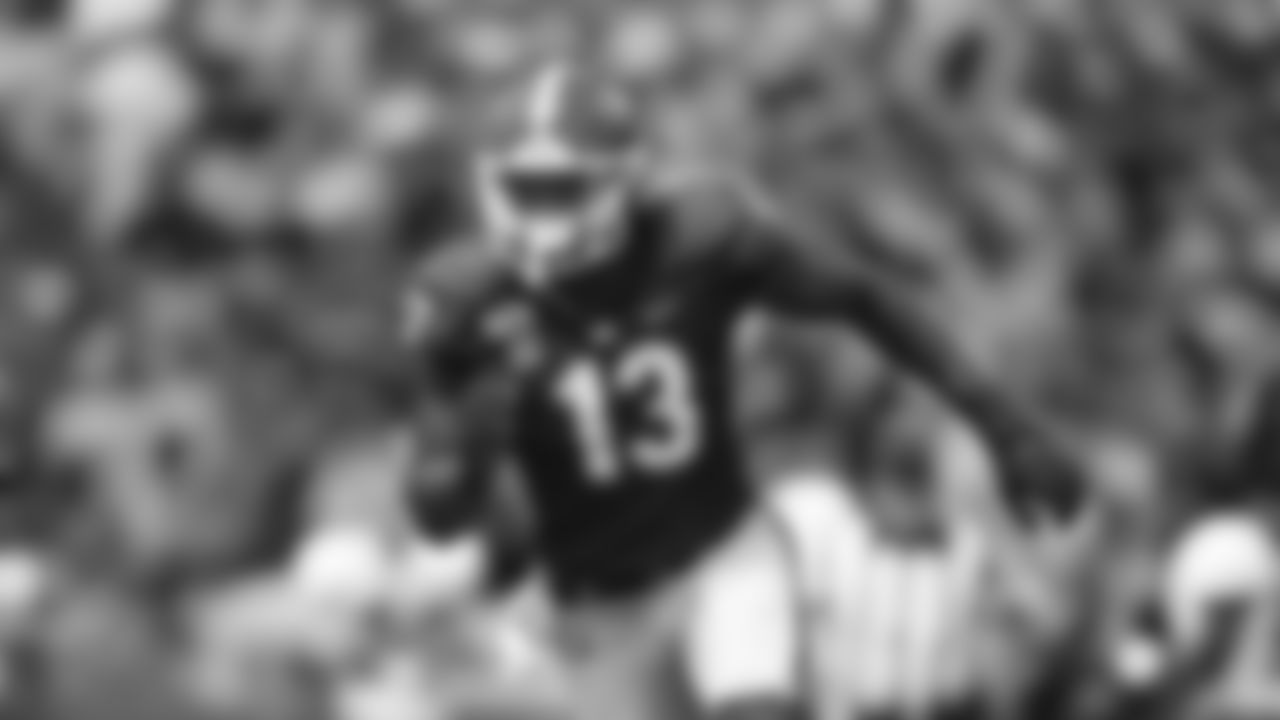 EDGE Azeez Ojulari, Georgia
6-foot-2, 249 pounds
In addition to his impressive 4.60 time in the 40-yard dash, Ojulari bench pressed 28 reps at 225 pounds and looked agile during drills. Ojulari's game tape is impressive, as he led Georgia in sacks and forced fumbles the past two seasons. He is one of several edge rushers who could go within the first-round range where the Ravens are picking.