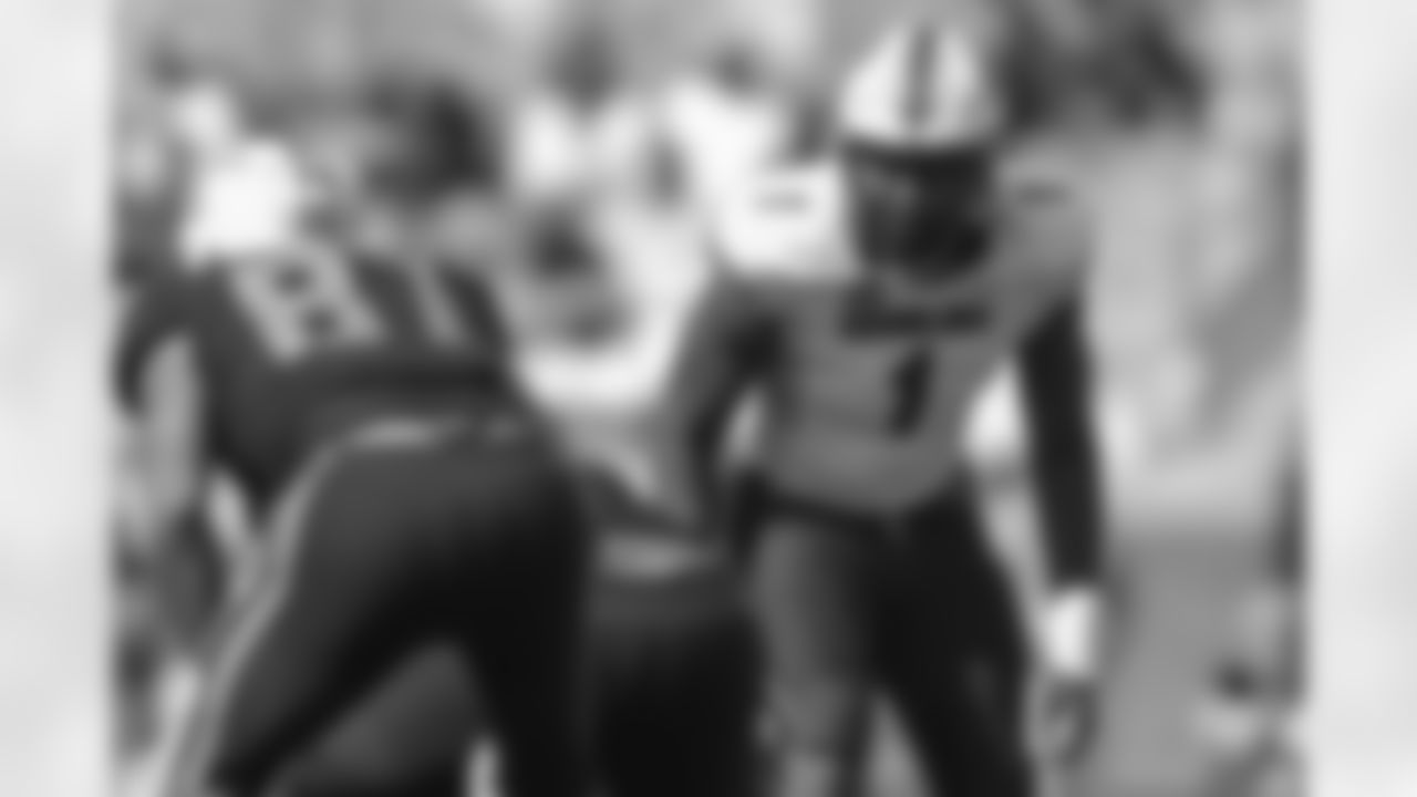 EDGE Kingsley Enagbare, South Carolina
He has great size at 6-foot-4, 258 pounds and logged 44 tackles and 4.5 sacks in his final season.