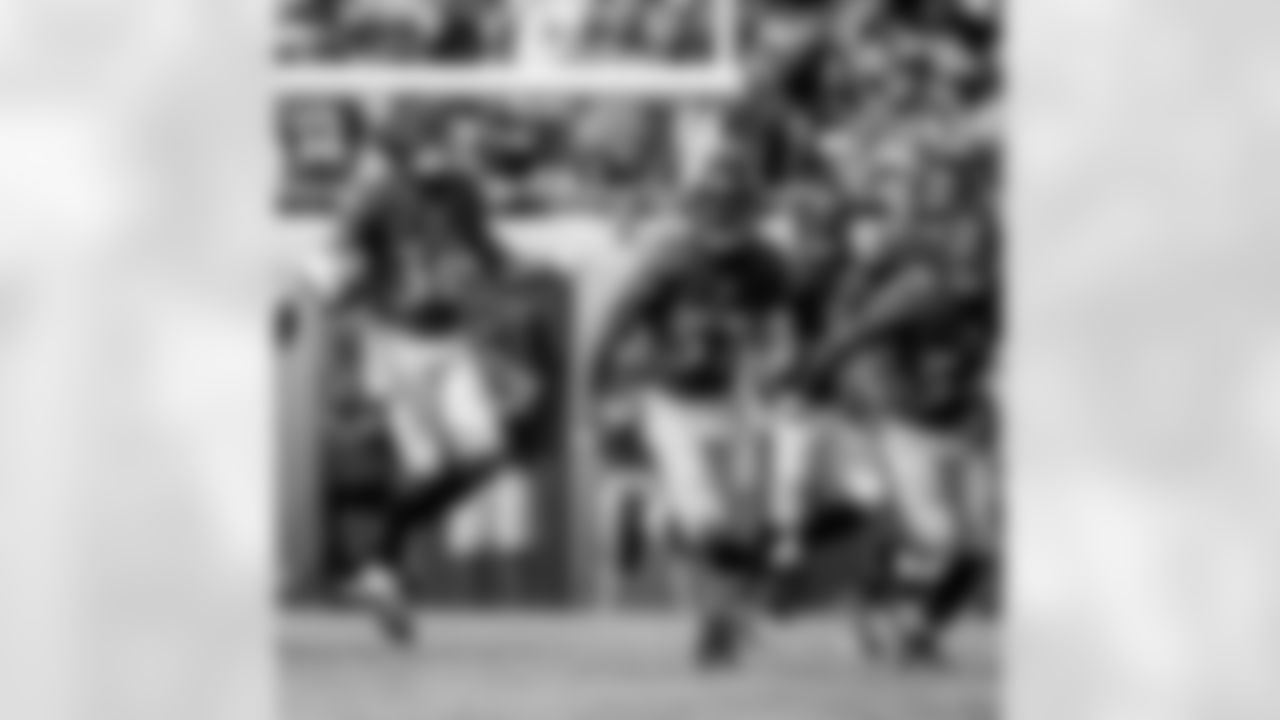 nolimit.301 [Tavon Young]: Look at them savages though