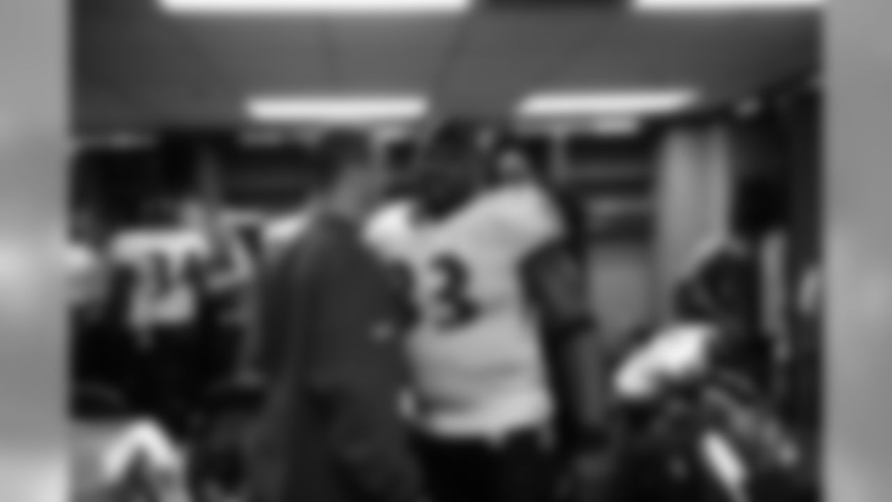 Images from the Ravens' 21-13 road win over the Oakland Raiders on Jan. 3, 2010, which sealed a playoff spot for Baltimore.